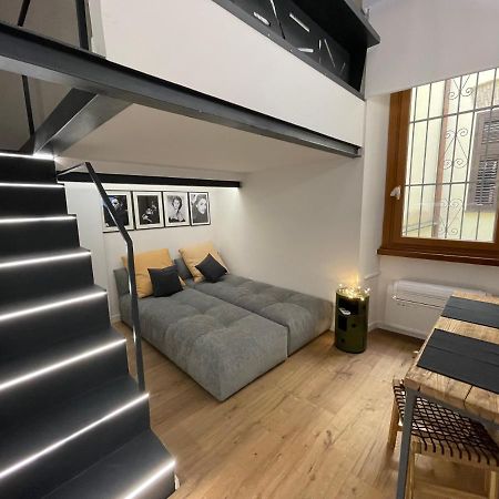 Casa Cappellari Design Studio A Campo De' Fiori Рим Экстерьер фото