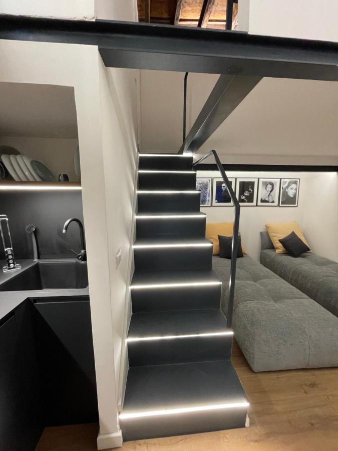Casa Cappellari Design Studio A Campo De' Fiori Рим Экстерьер фото
